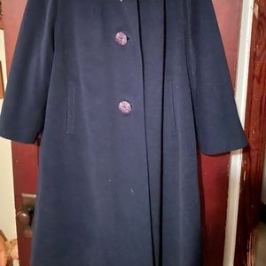 Rothmoor Women’s Wool Coat with Fur Collar